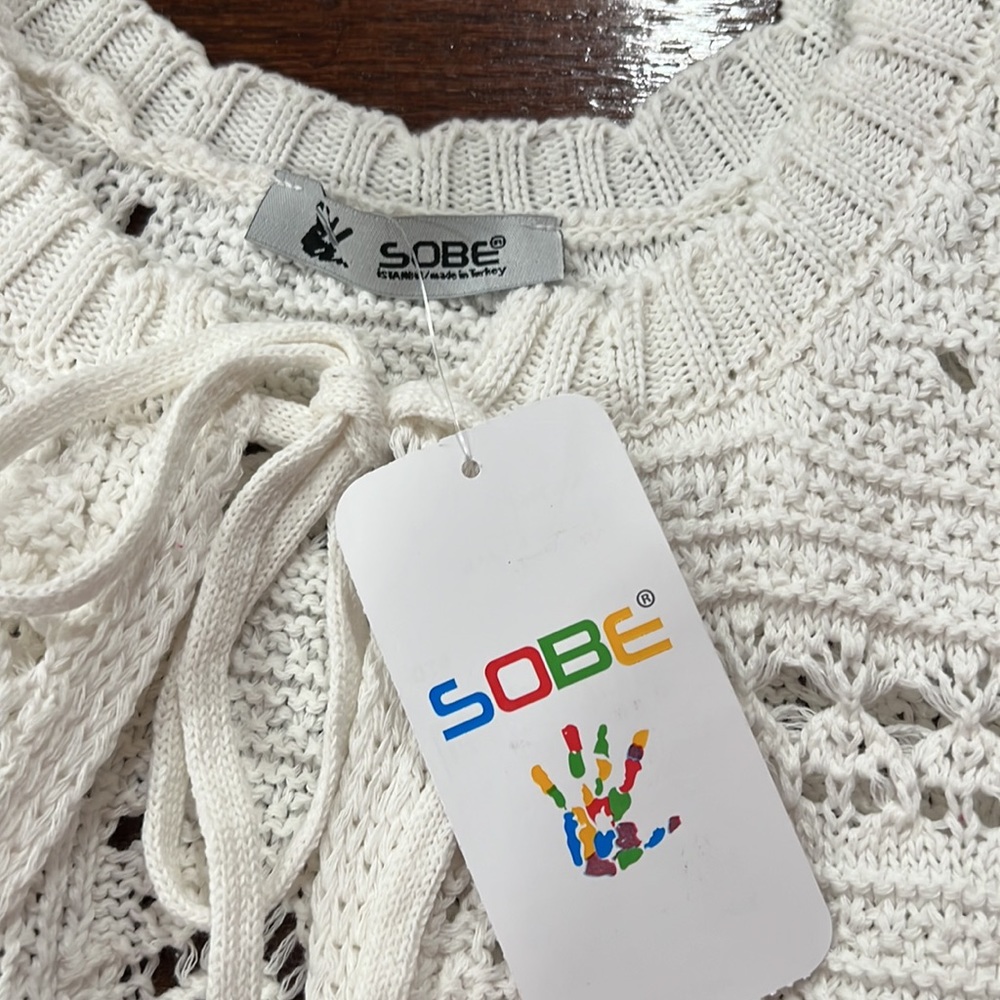 Reversible wearable pullover - Picture 5 of 5